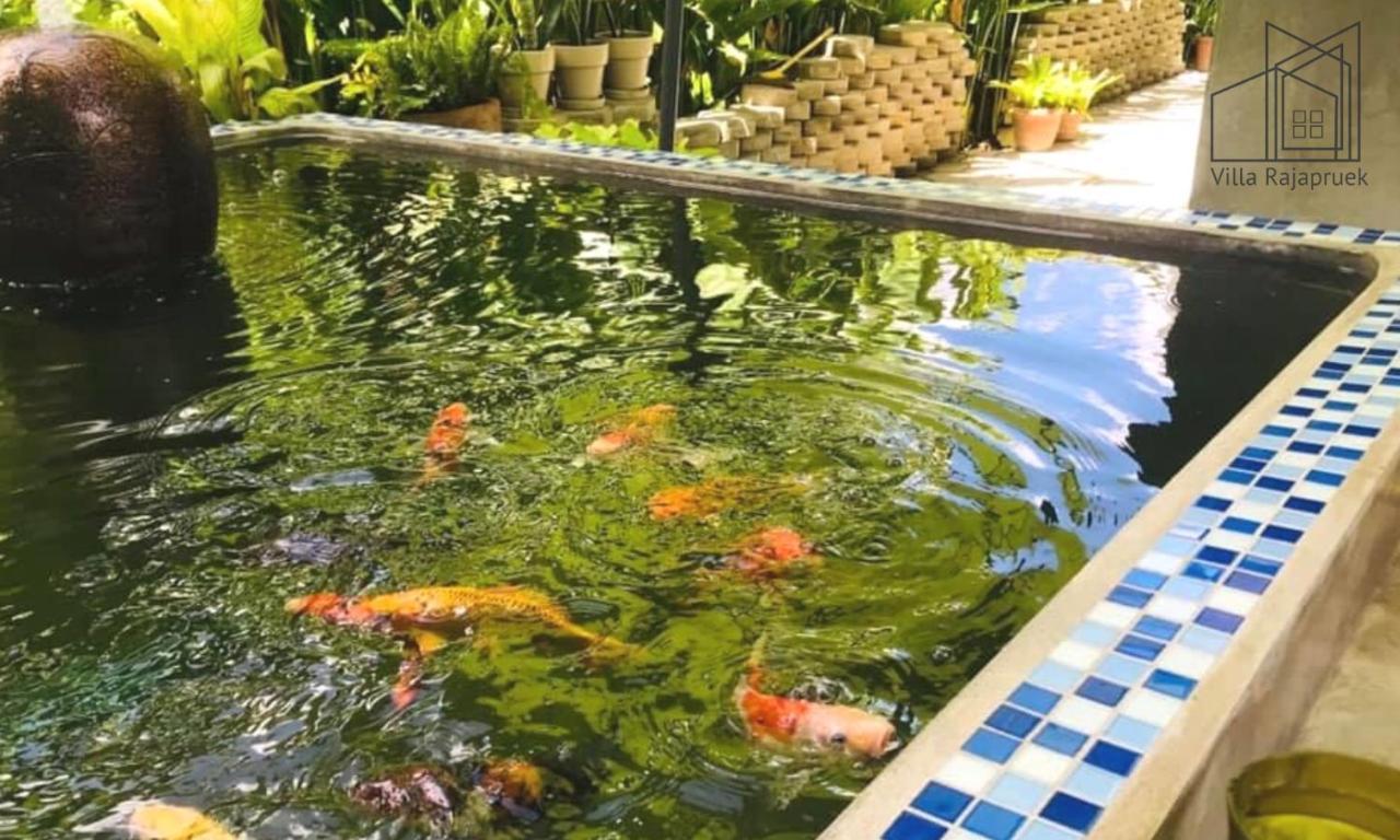 Villa Rajapruek Entire 3 Villas 7 Bedrooms Near Airport Чиангмай Екстериор снимка