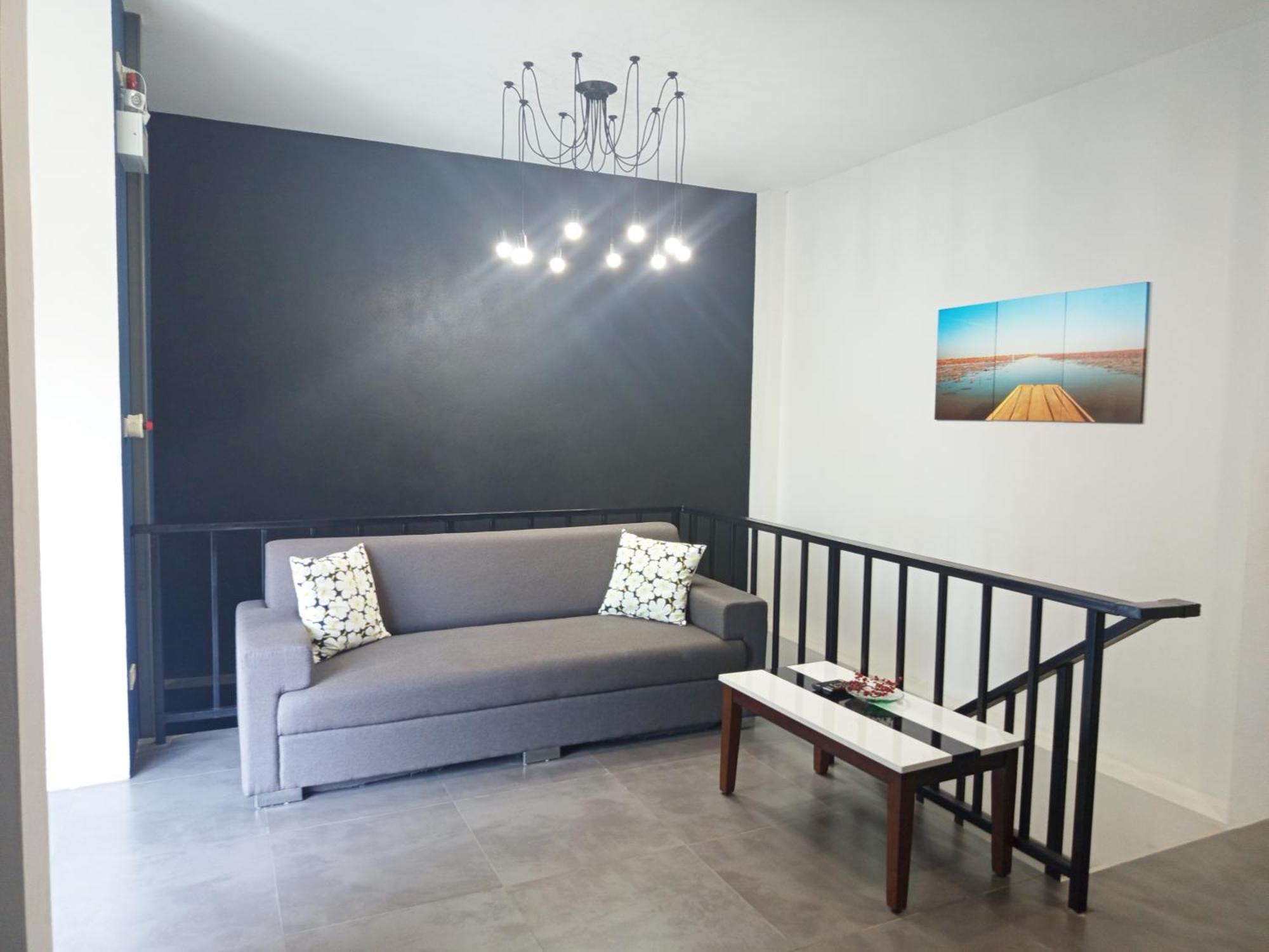 Villa Rajapruek Entire 3 Villas 7 Bedrooms Near Airport Чиангмай Екстериор снимка