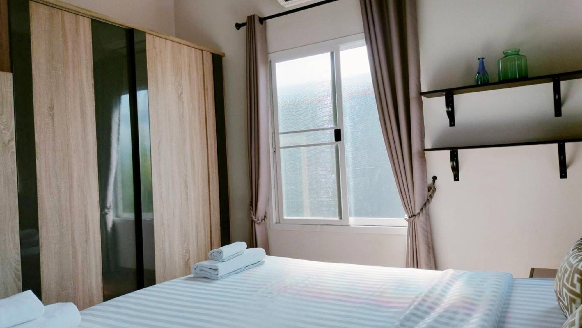 Villa Rajapruek Entire 3 Villas 7 Bedrooms Near Airport Чиангмай Екстериор снимка